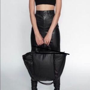 Meet your Posher, Safiyya